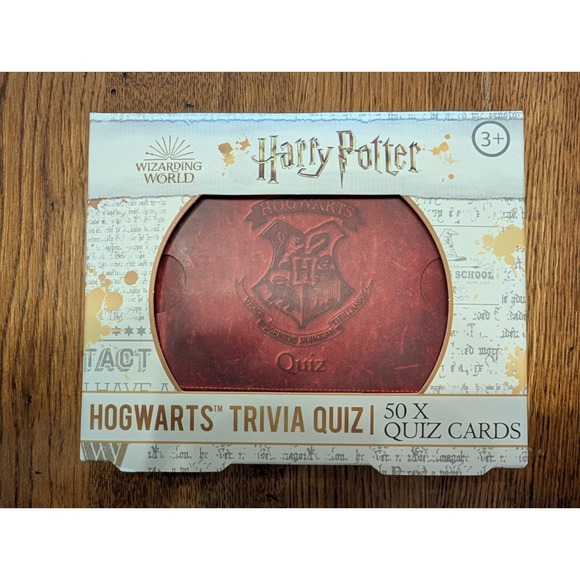 Paladone Other - Harry Potter Hogwarts Trivia Quiz Game 200 Questions 50 Cards